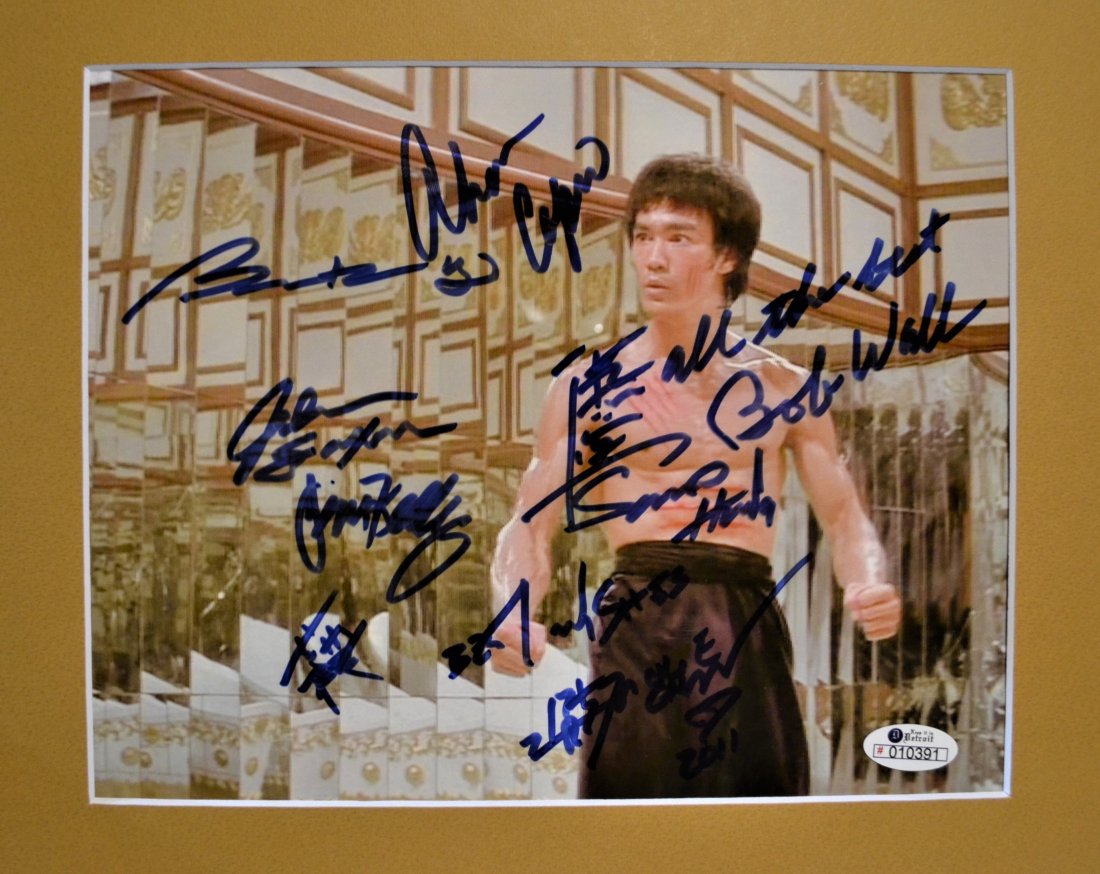 Bruce Lee Enter the Dragon Autograph Cast Photo: Very nice Autograph Photo of Bruce Lee , and Sign By the Cast of Enter the Dragon Autograph By , Bob Wall , John Saxson , Jim Kelley , Jackie Chan , Ahna Capri , Sammo Hong , Bolo Yeung , beautiful pi