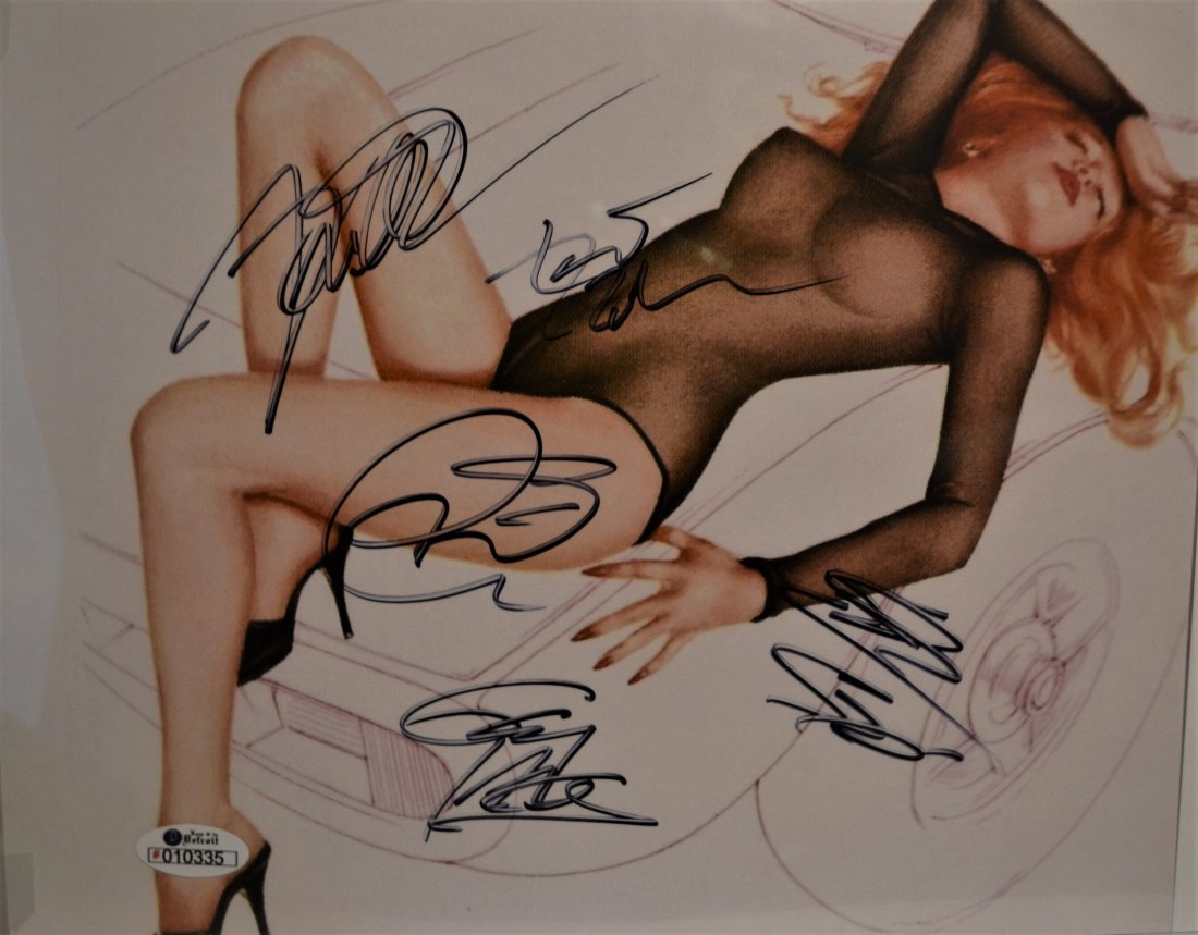 The Cars Autograph Photo , Ric Ocasek Autograph , Cars: Very Rare Autograph Photo of The Cars Rock and Roll band the Autographs are Ric Ocasek , Benjamin Orr , Elliott Easton , David Robinson , Greg Hawkes , we just learned Ric Ocasek passed away .. Absolu