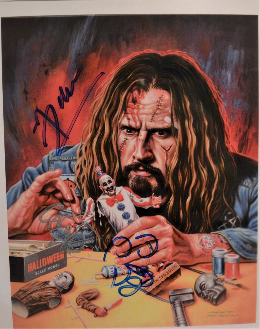 Rob Zombie Autograph , Sig Haig Autograph Photo: Very Rare Autograph Photo of Rob Zombie Art , this cool item is Autograph By Rob Zombie , Sheri Moon ZOMBIE and Sig Haig very nice art... Absolute beautiful sign photo … you could not get this any l