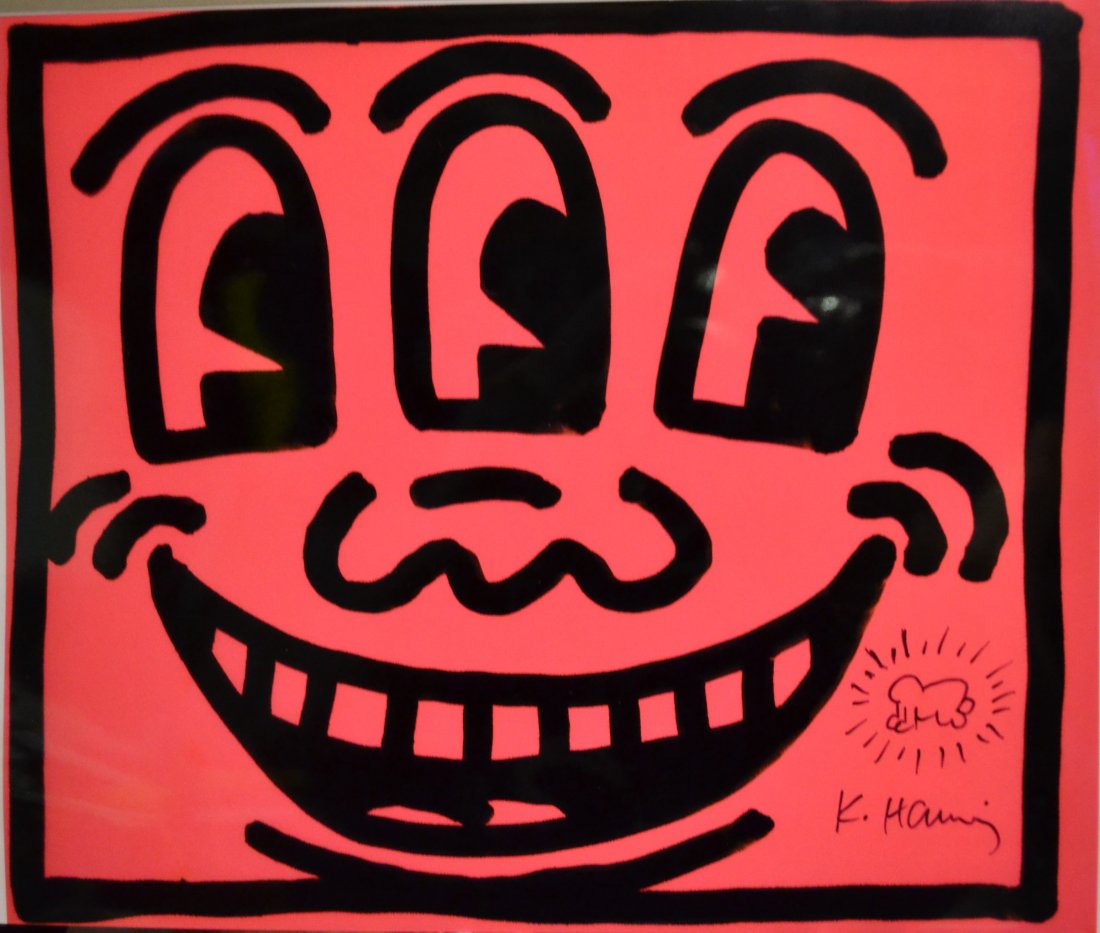 Keith Haring Autograph Art, Keith Haring Sign Photo: Very Rare Autograph Transparency Film Photo of Keith Haring the great Artist. Absolute beautiful sign photo with drawing added you can not get this any longer and a must have all items are for charity