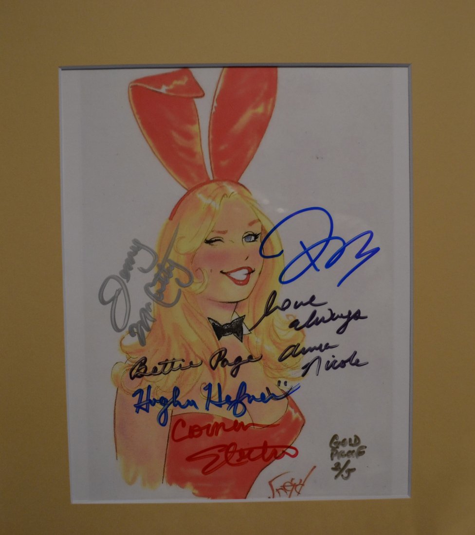 Playboy Autograph , Hugh Hefner, Anna Nicole , Bettie P: Very Rare Autograph this is a Gold Proof of 5 and Autograph By Anna Nicole smith , Hugh Hefner, Bettie Page, Carmen Electra , Pam Anderson , Jenny Mc Carthy these are very scarce and hard to find.. Ab