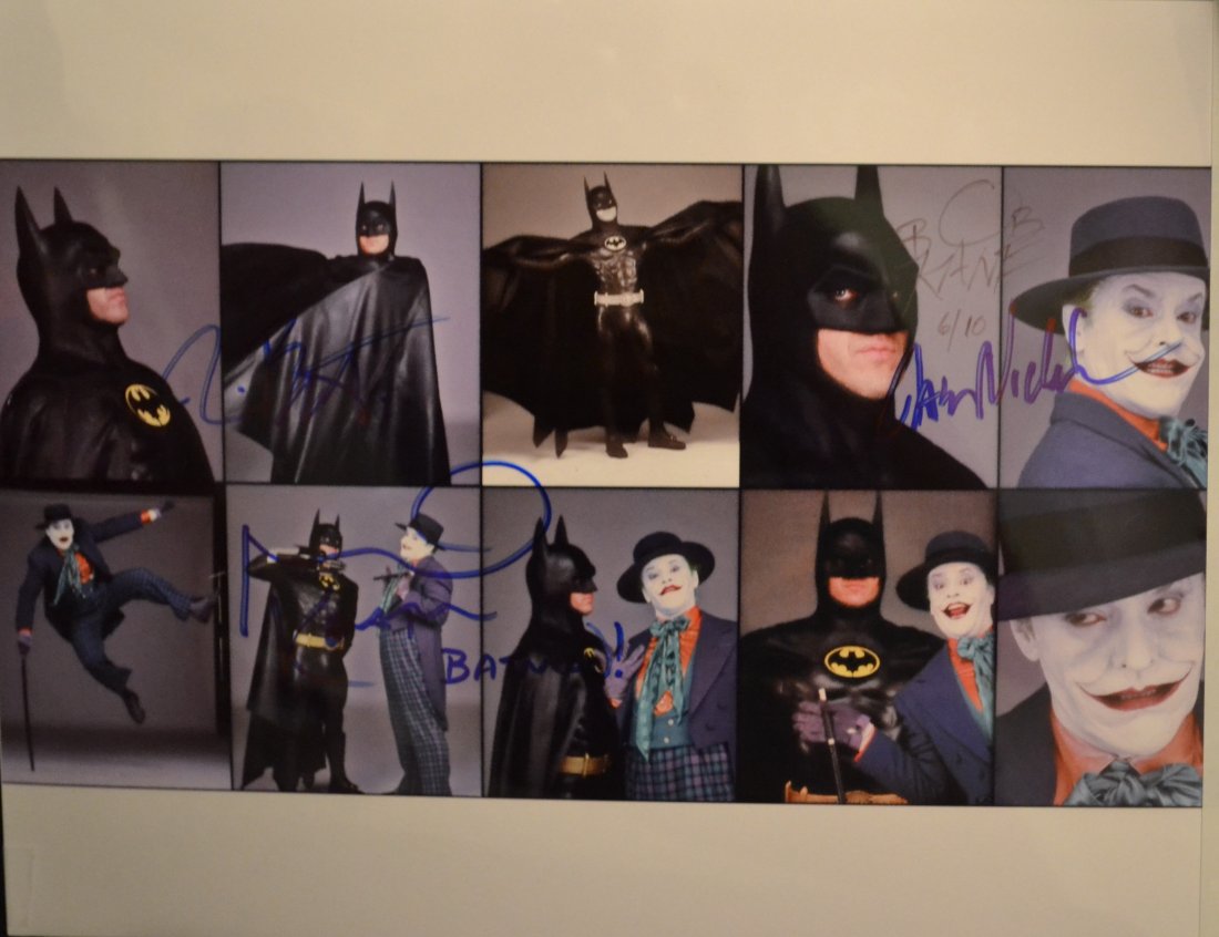 Batman Autograph Photo, Tim Burton Sign Batman: Very Rare Autograph Photo of batman with tim burton, this very rare promo photo is sign by Michael Keaton , tim burton , jack Nicholson , bob kane numbered of only 10 sign , these are rare Absolute be