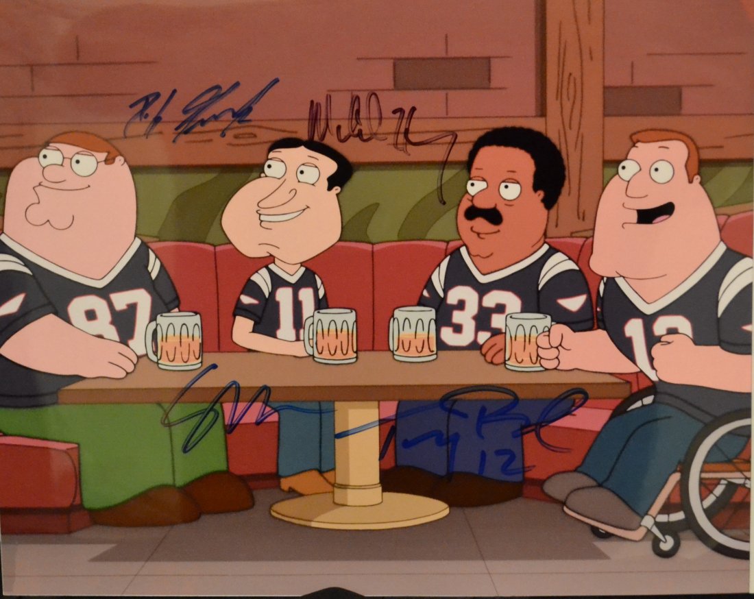 Family Guy Autograph Tom Brady Patriots Autograph: Very Rare Autograph Photo of Family Guy The Patriots Transparency Film Photo . Autograph Seth Mcfarlane , Tom Brady , Rob Gronk , Michael Henry very rare sign photo .Absolute beautiful sign photo you