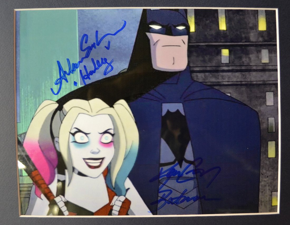 Batman Animated Sign Film Photo , Autograph Batman: Very Rare Autograph , this is a beautiful very tough autograph photo is sign by this transparency film photo sign by Kevin Conroy batman, and Arleen Sorkin Harley Quinn Absolute beautiful sign photo y