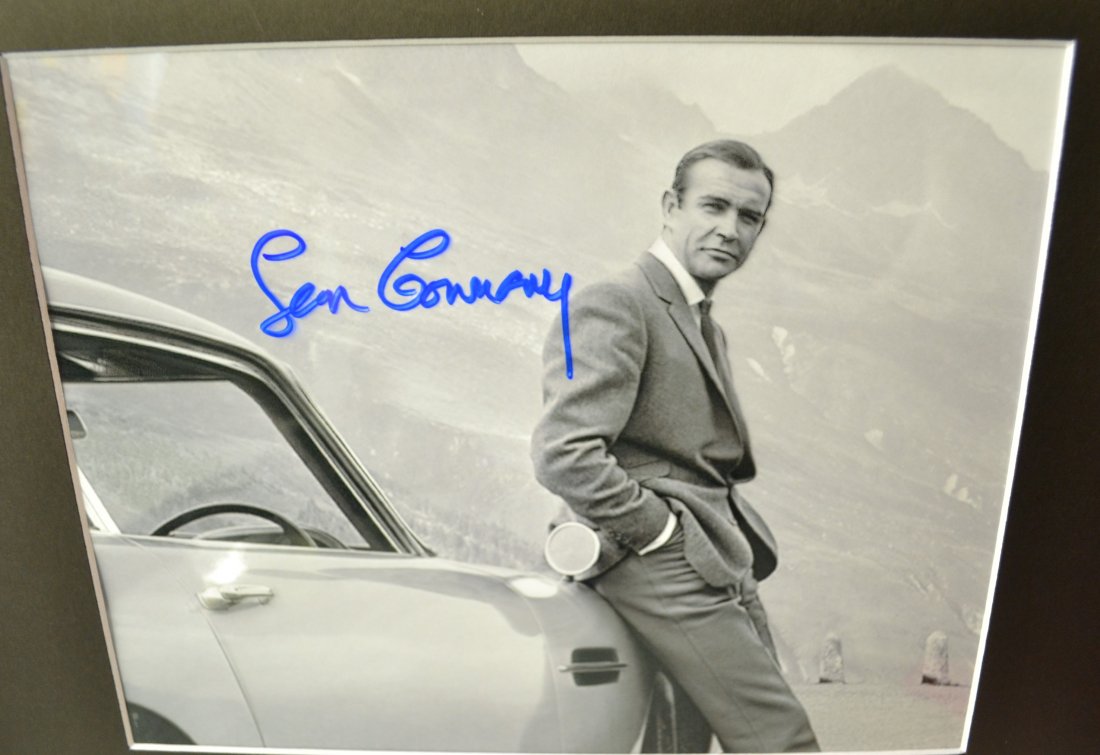 Sean Connery James Bond Autograph Photo: Very Rare Autograph , this is a beautiful very tough autograph photo is sign by sean Connery , sean passed away sadly , rare james bond autograph Absolute beautiful sign photo you can not get this any