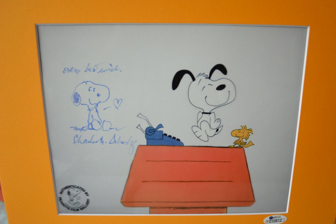Snoopy Hand Drawn Sketch by Charles Schultz , Peanuts: Very Rare Autograph , this is a beautiful very tough autograph photo is sign by Charles Schults, these hand drawn Snoopy sketches are very rare now and very hard to find. sign by charles schultzAbsolu
