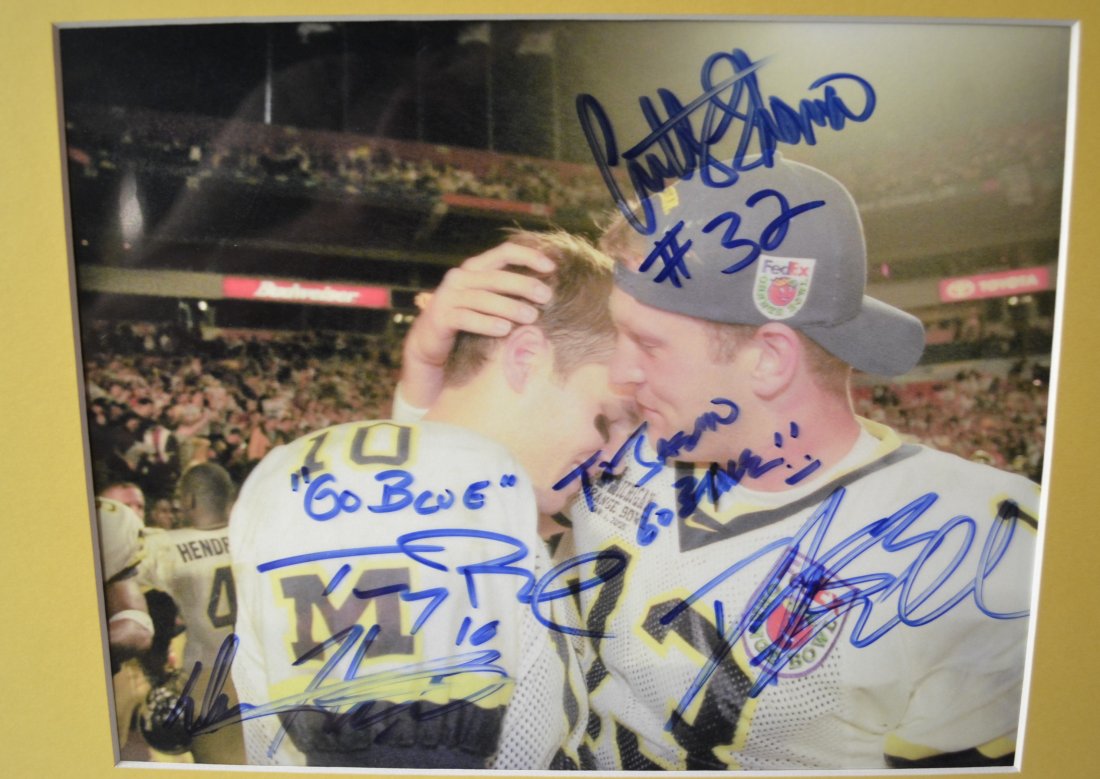 Tom Brady Michigan Sign Photo , Tom Brady Autograph: Very Rare Autograph , this is a beautiful very tough autograph photo is sign by Tom Brady , Anothy thomas, david terrell, drew henson . in person at the big house in ann arbor . very scarce now . tom 