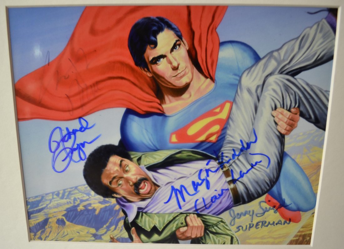 Superman Autograph Photo ,Christopher Reeve Sign photo: Very Rare Autograph , this is a beautiful very tough autograph photo is sign by jerry siegel creator of superman , richard Pryor , christopher reeve ( light signature ) margo kidder , superman 2 very 