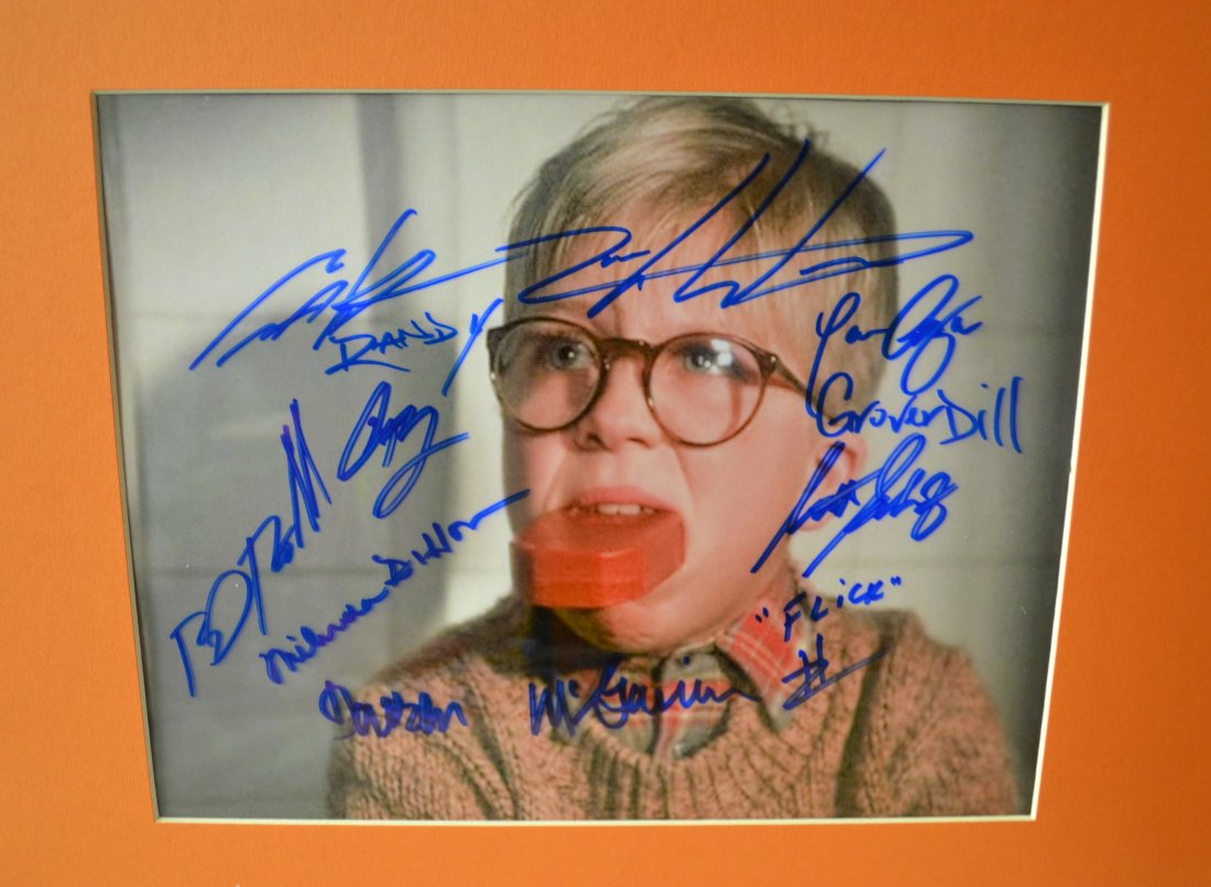 A Christmas Story Sign Cast. Christmas Story Autograph: Very Rare Autograph , this is a beautiful very tough autograph photo is sign by the cast of a christmas story . classic rare photo . melinda dillon, darren mcgavin, peter billingsley, scott schwartz, 