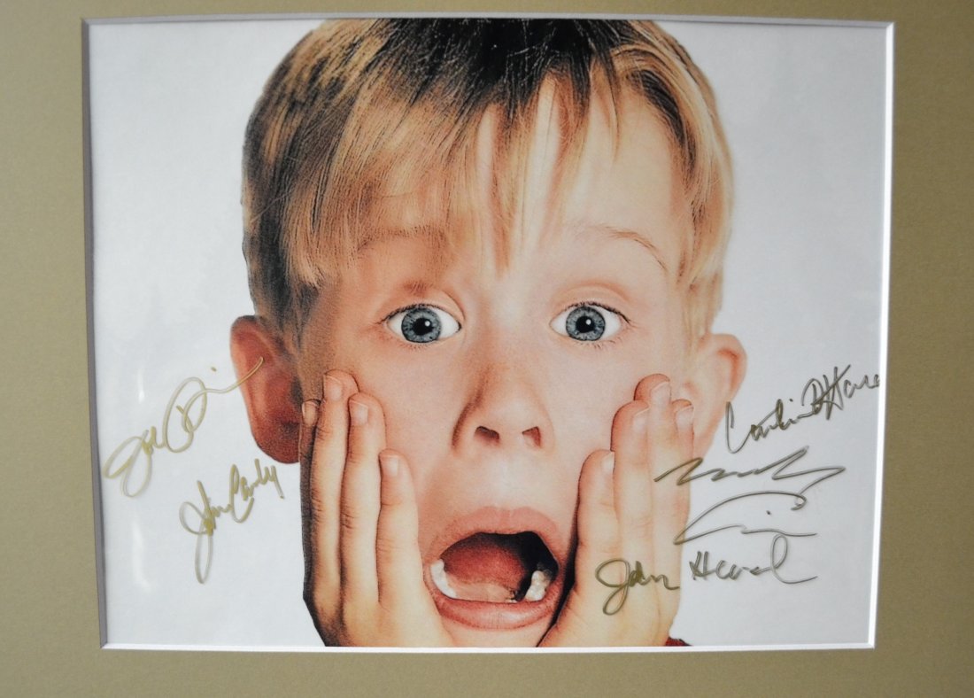 Home Alone Cast Autograph Photo , Home Alone Signed Pho (1 of 2)