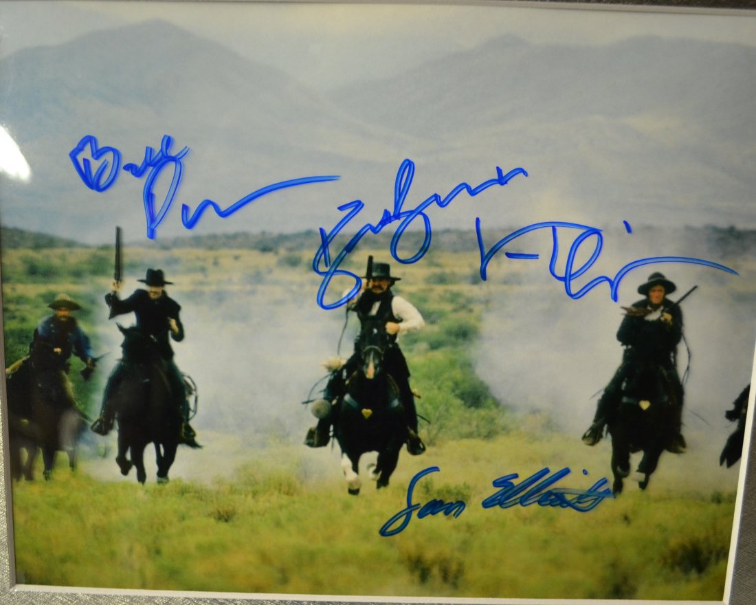 Tombstone Autograph Cast Photo , Bill paxton Sign: DescriptionVery Rare Autograph , this is a beautiful very tough autograph photo is sign by bill paxton, val kilmer, sam elliott and kurt russellAbsolute beautiful sign photo you can not get this any l