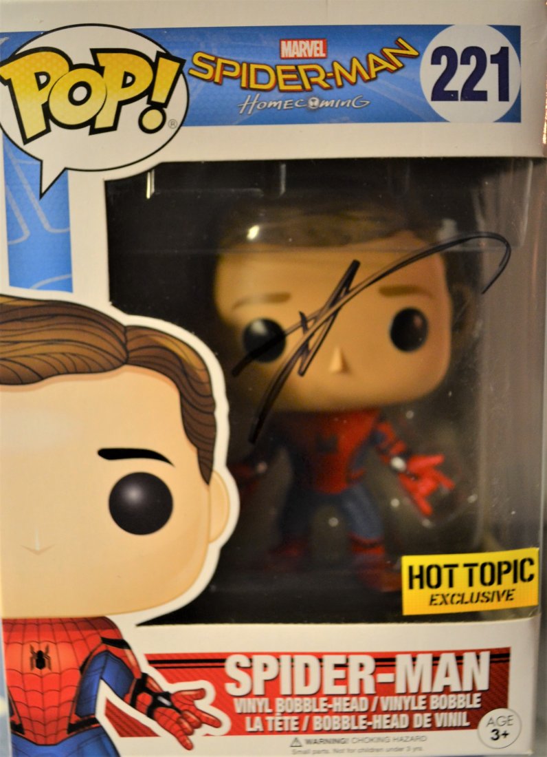 Spiderman Autograph Funko Pop Tom Holland (1 of 2)