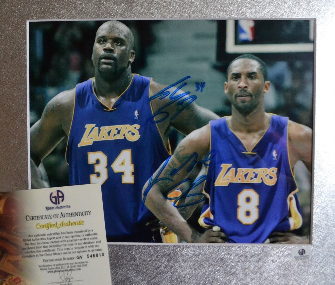 Kobe Bryant , Shaq Signed Photo , Kobe Bryant Autograph (1 of 2)