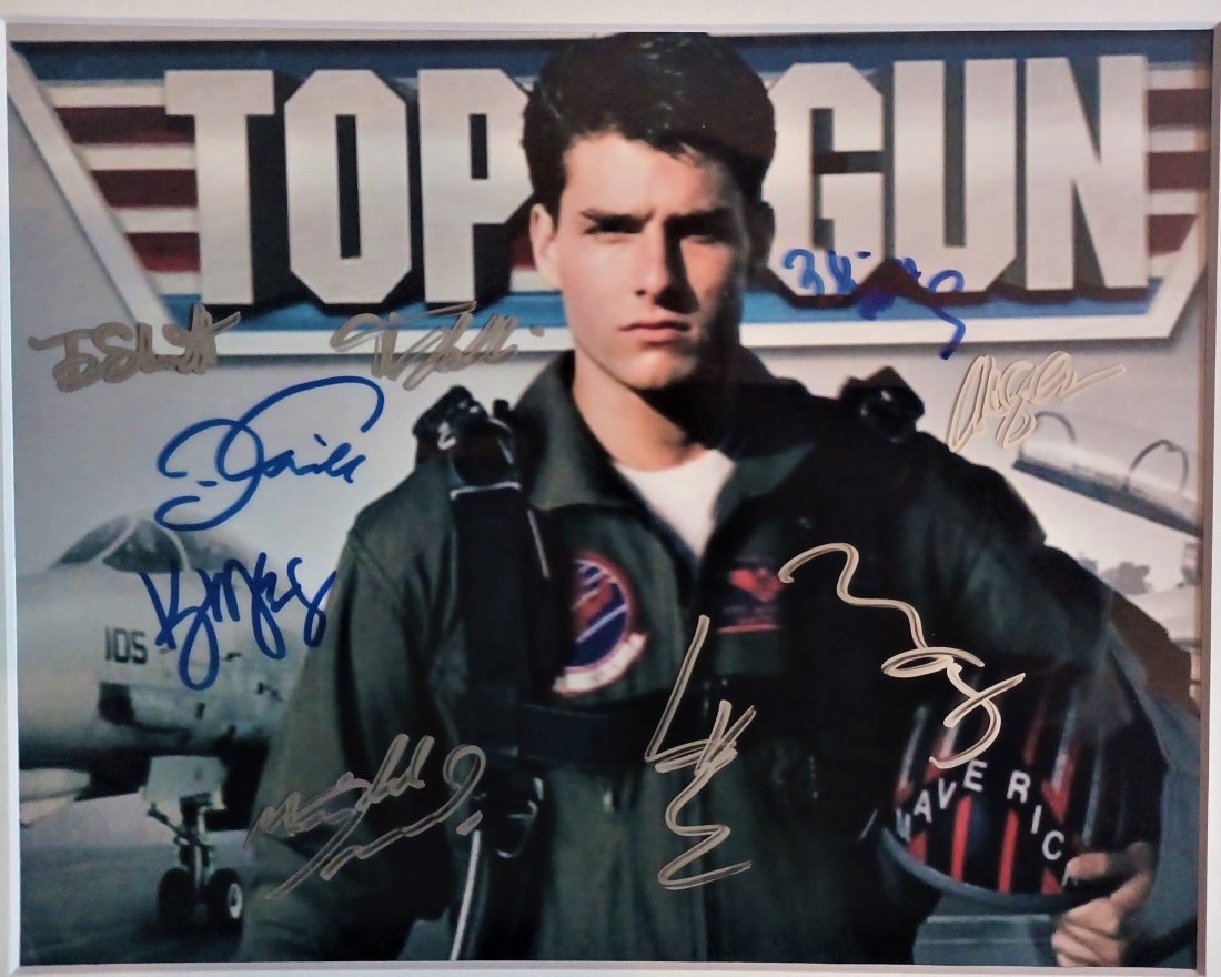 Top Gun Autograph Cast , Top Gun Sign Photo: Very Rare Autograph , film transparency photos are sign by, top gun cast, tom cruise, kelly and 9 members of the cast.. Absolute beautiful sign photo you can not get this any longer and a must have al