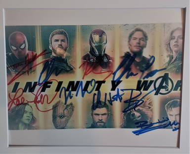 Avengers Infinity War Signed Photo, Avengers Autograph Photo: Very Rare Autograph , film transparency photos are sign by the avengers tom holland, chris evans, robert downey jr, chris pratt, zoe , vin desil, bradley copper, benidick very rare and a must have