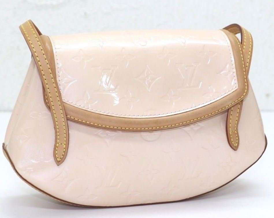 Louis Vuitton Shoulder Bag (1 of 11)