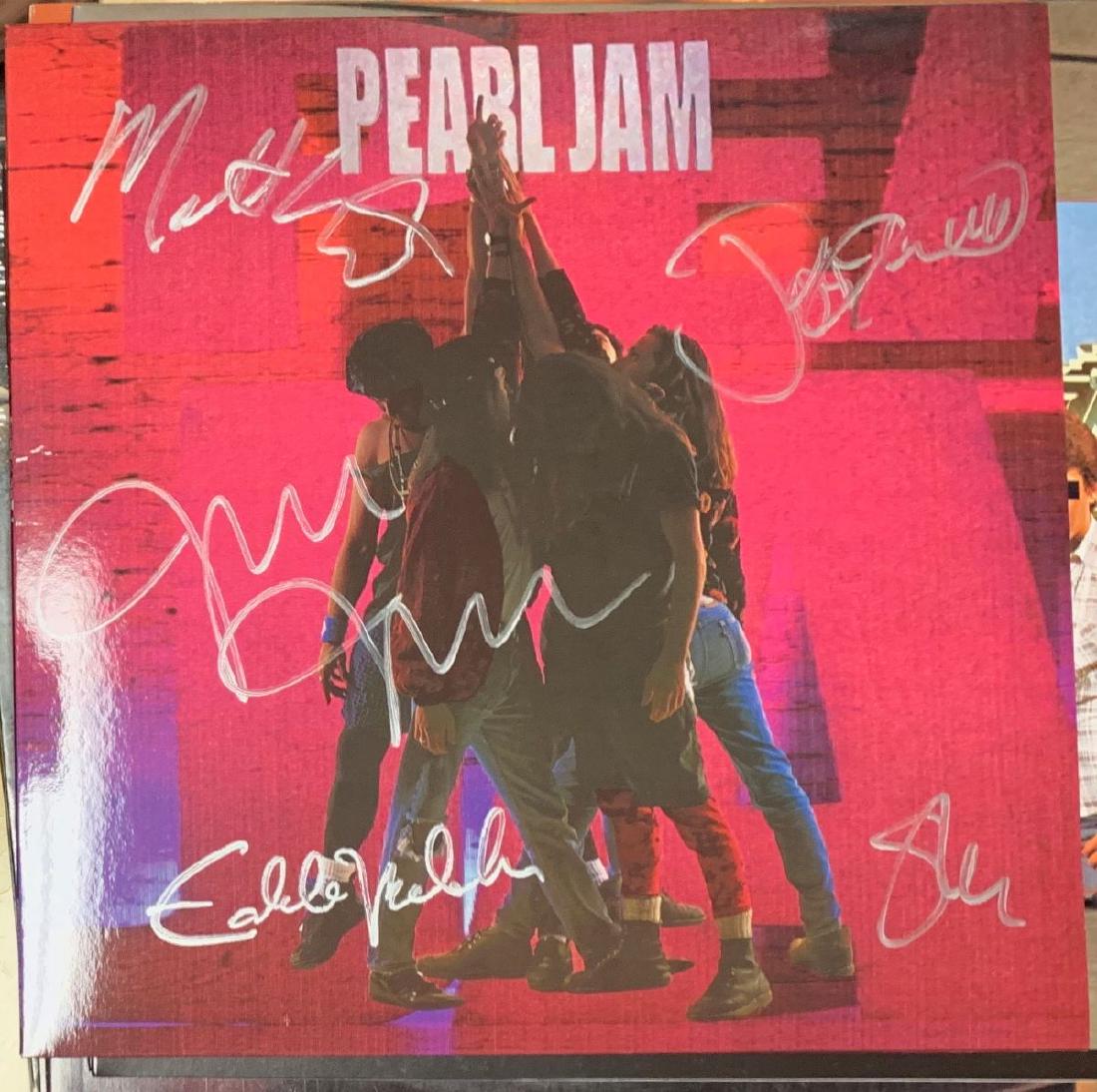 Signed Pearl Jam Ten Album: Signed by Eddie Vedder, Mike McCready, Stone Gossard, Jeff Ament, Matt Cameron.