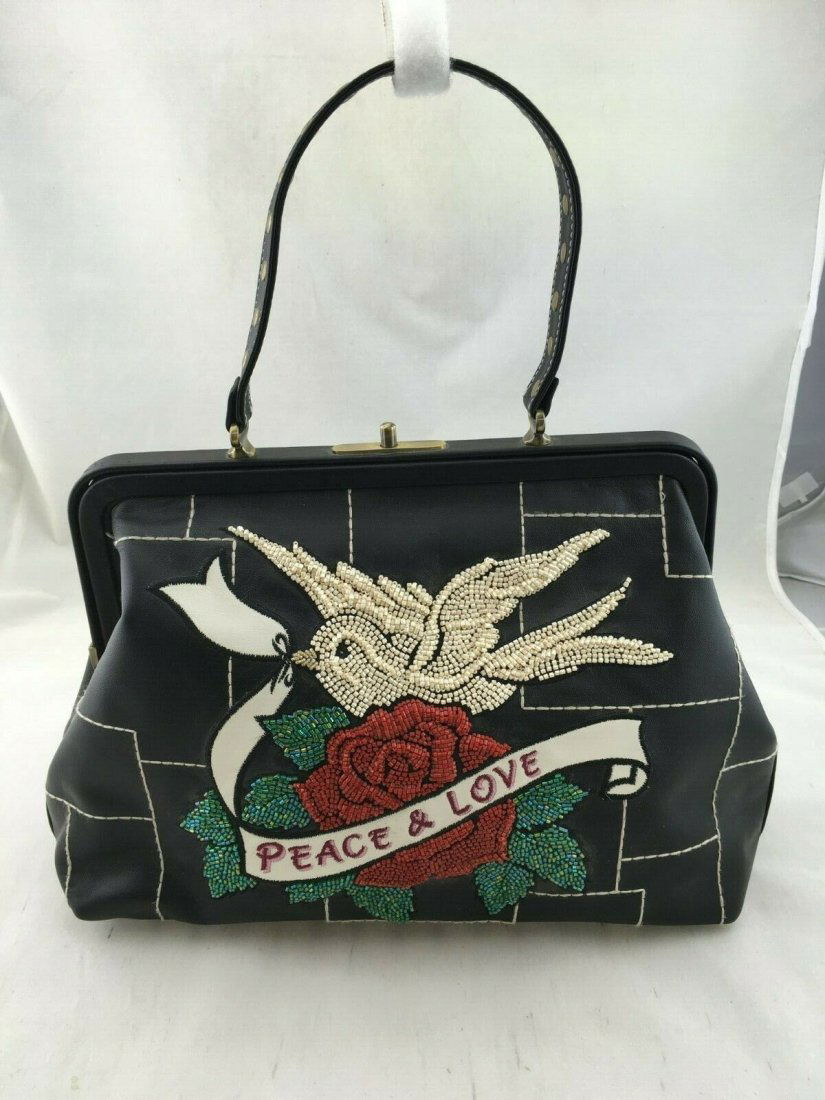 Isabella Fiore Purse (1 of 10)