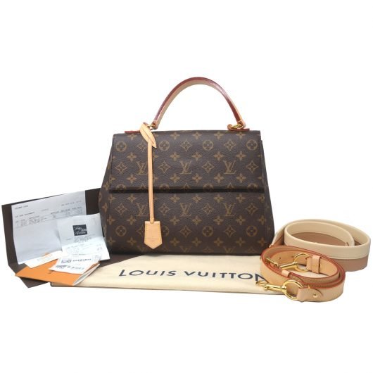 Louis Vuitton Crossbody (1 of 10)