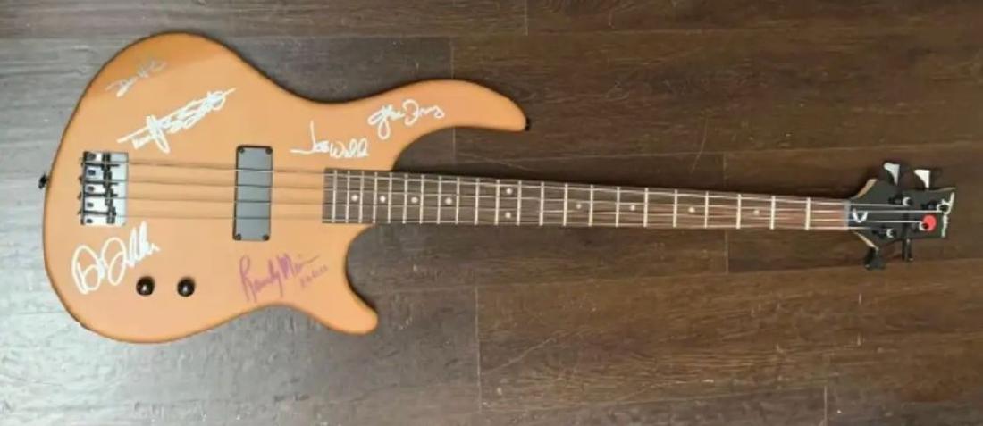Signed Eagles Bass: Signed by Don Henley, Glenn Frey, Don Felder, Joe Walsh, Randy Meisner, Timothy B Schmidtt