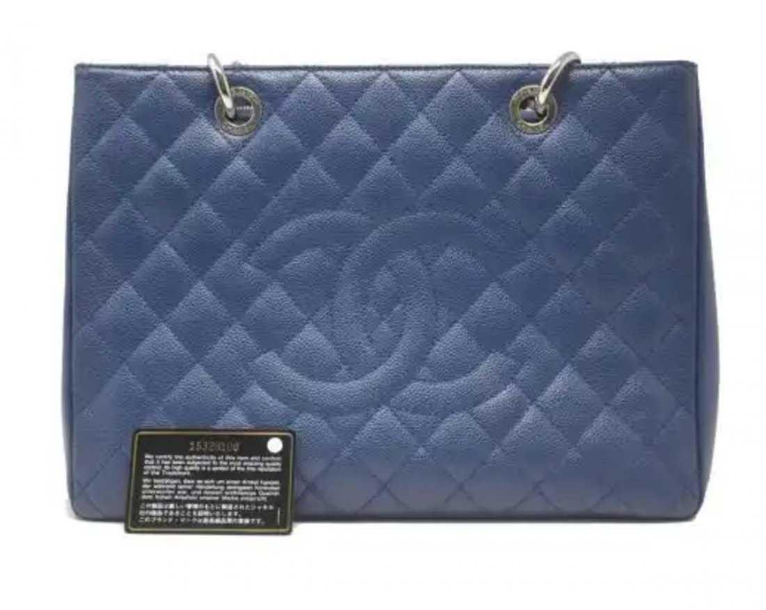 Chanel Caviar shopping tote (1 of 8)