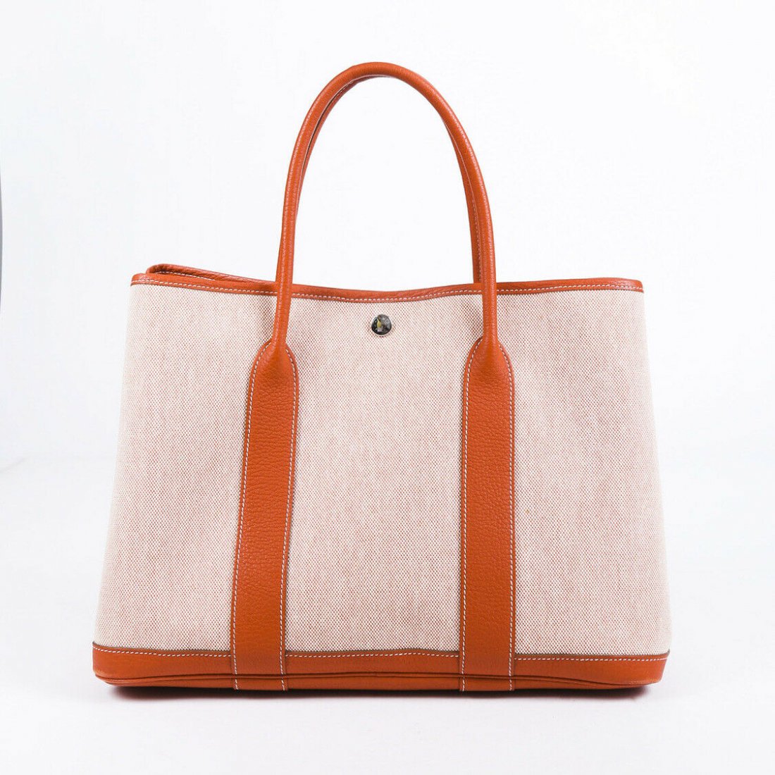 Hermes MM tote: Brand: HermesStyle: MM Garden Party ToteDescription: palladium plated hardware, dual rolled handles, a Clou de Selle snap closure, and an unlined interior. Blind Stamp: Q Made in: FranceCondition: Gen