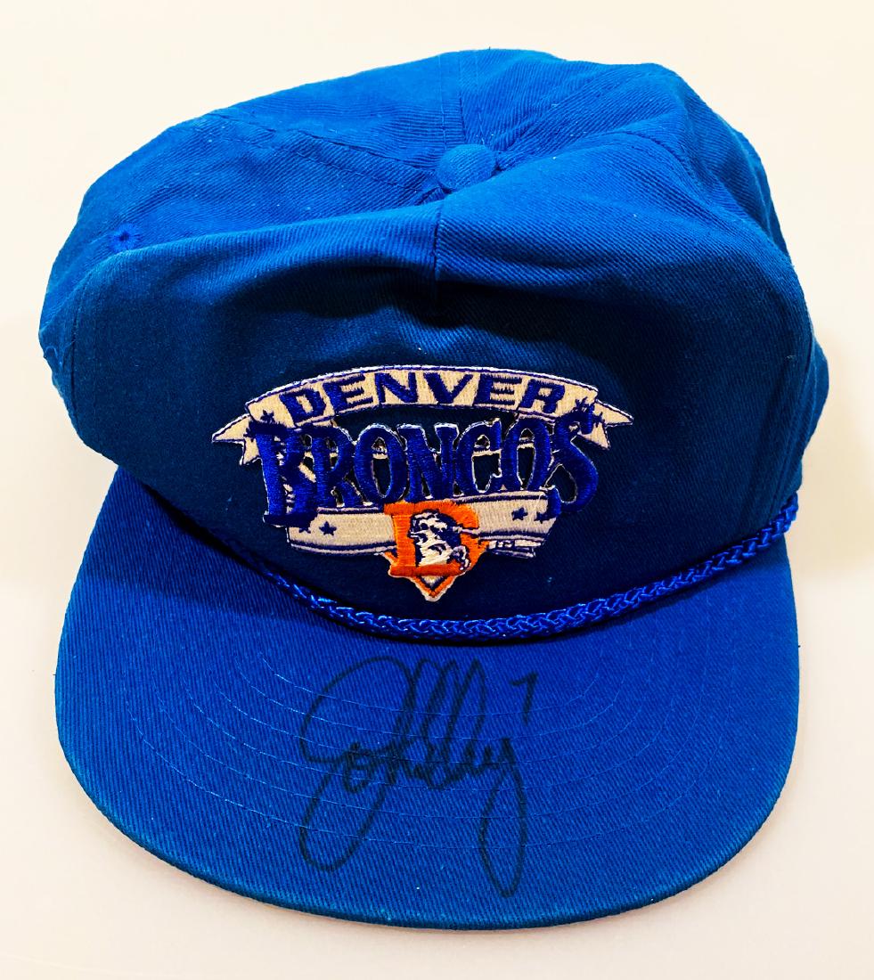 "BRONCOS" Legend QB John Elway Signed baseball cap (1 of 2)