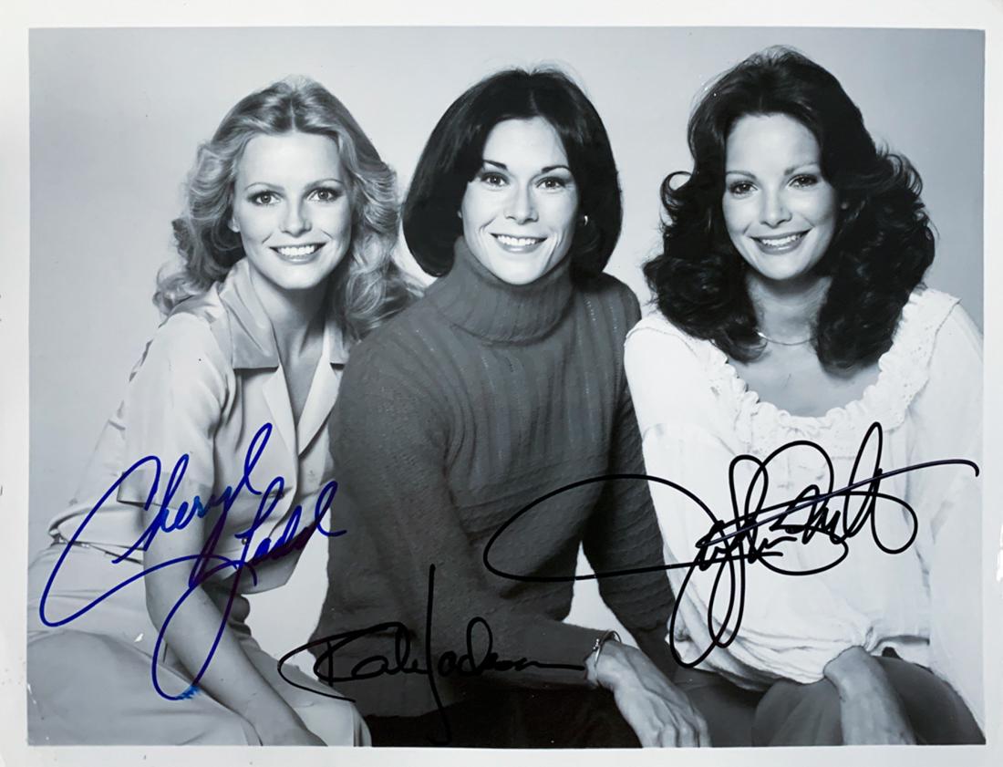 "CHARLIE'S ANGELS" (1970's) Cast Signed 8x10 Photo (1 of 2)