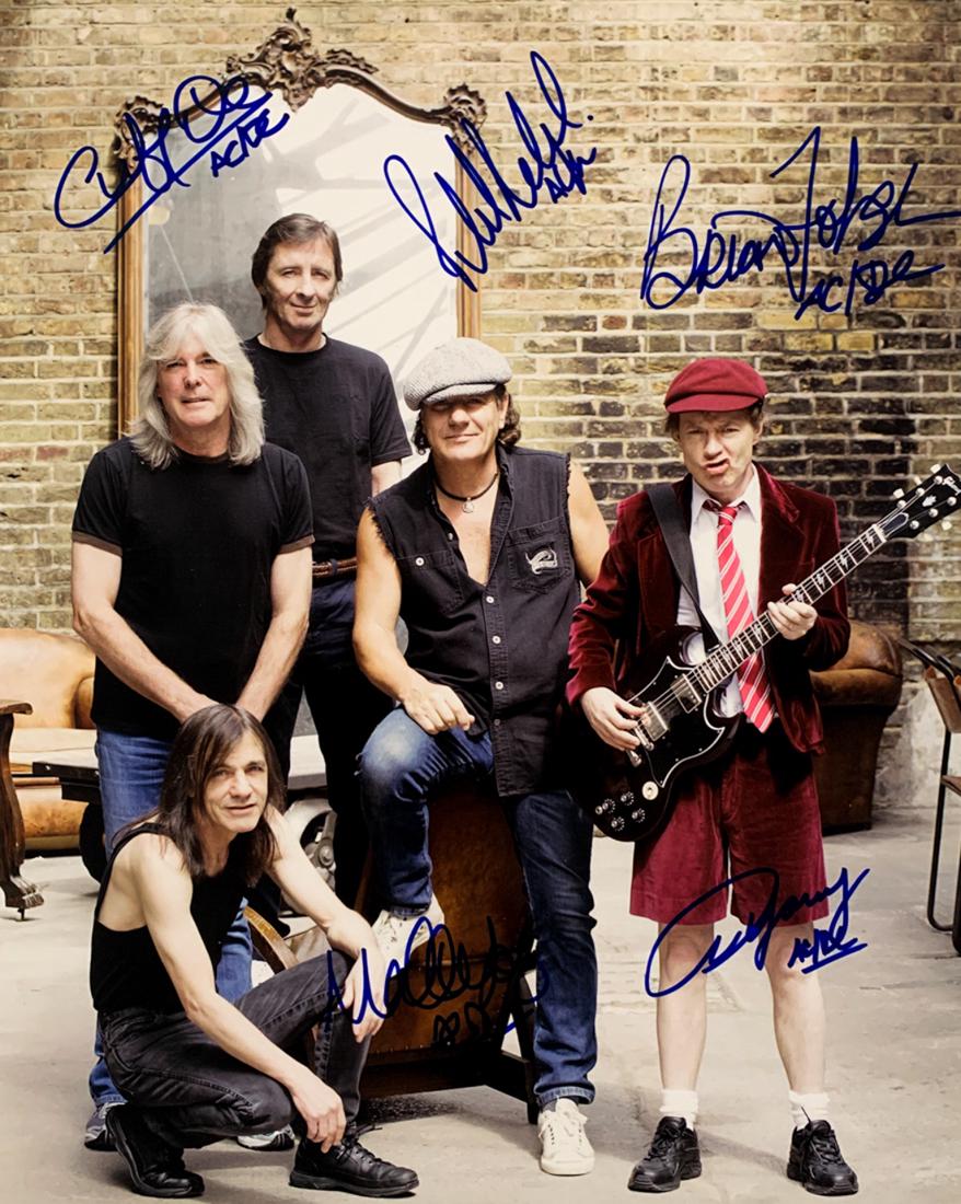 "AC/DC" Signed 8x10 Photo (1 of 7)