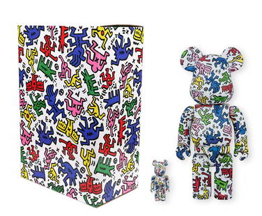 KEITH HARING x Be@rbrick 100%/400% Art Figures NIB: BE@RBRICK 'Keith Haring', 2018 100% and 400% Figure Set from Medicom Toy Set of 2 painted, articulated, non-scale, collectible plastic figures. Sticker label, stamped on the bottom of the foot. Printe