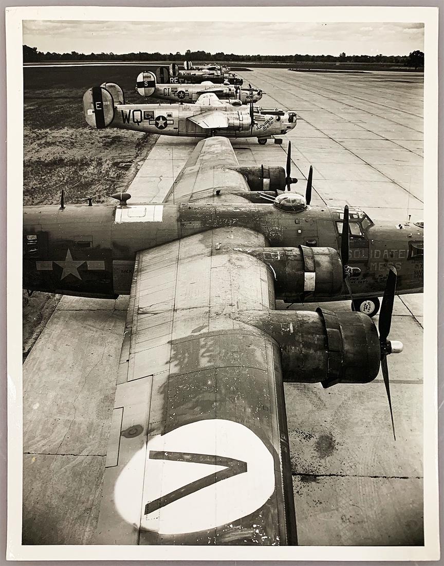 Vintage WORLD WAR II US Air Force FILE PHOTO 8x10 (1 of 4)