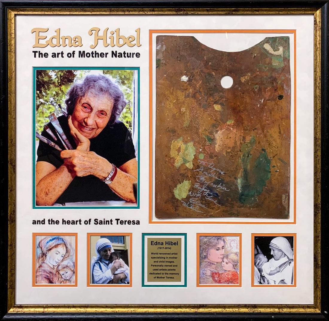 EDNA HIBEL Personally Owned and Signed Palette: Edna Hibel 1917-2014, A one of a kind item: Personally owned palette of the wonderful Edna Hibel, one of the most prolific and loved female artists of the past decade. Ms. Hibel had autographed and in
