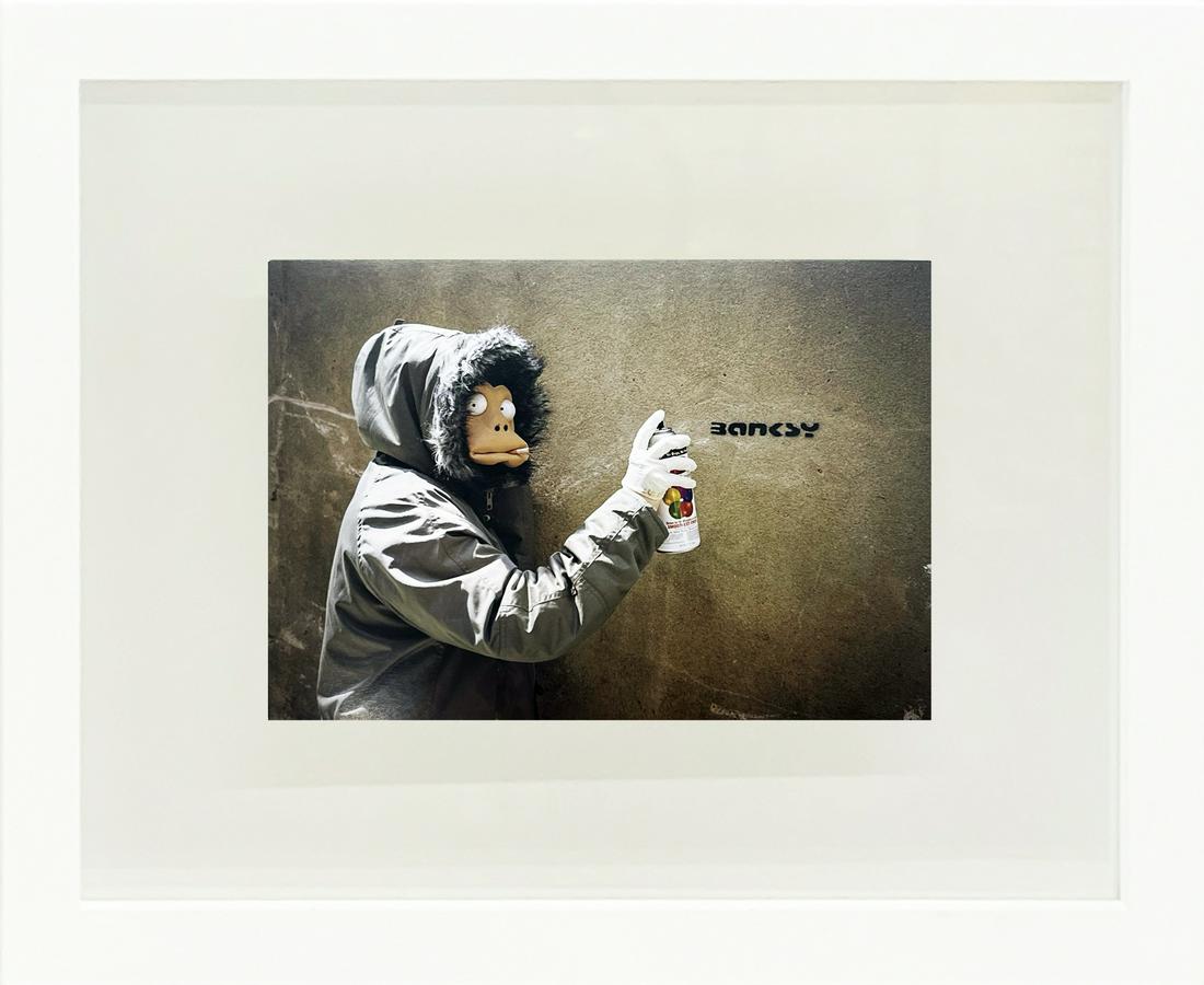 Banksy バンクシー MONKEY MASK SESSION TAG AP Amazon.com: Banksy Dj Monkey Headphones Art Graffiti Work