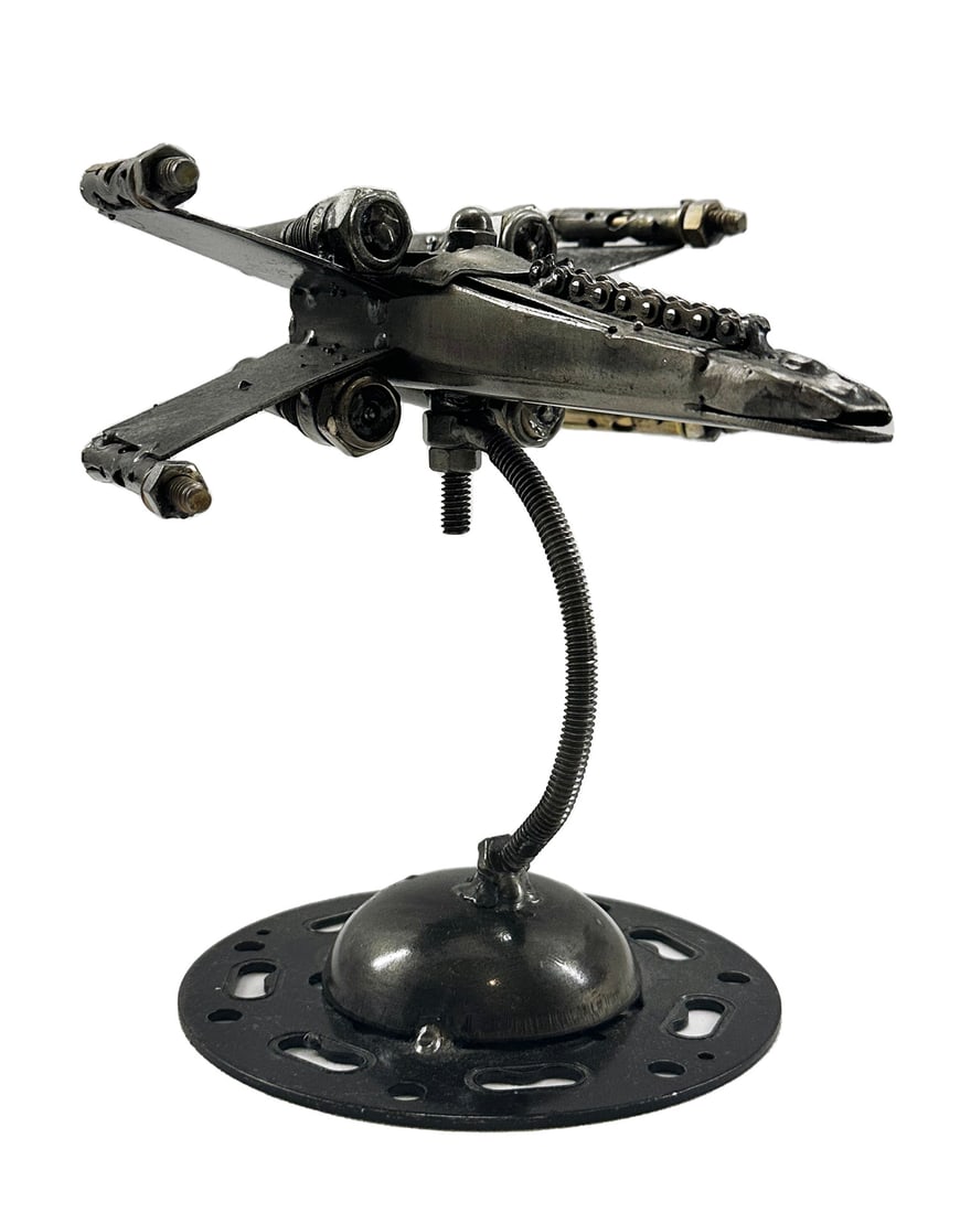 STAR WARS 'X-Wing Fighter' Auto-Scrap Art Sculpture (1 of 4)
