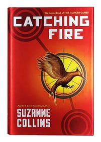 SUZANNE COLLINS 'The Hunger Games: Catching Fire' (2009) 1st Ed. Book