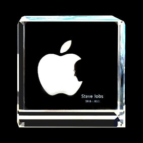 APPLE - STEVE JOBS '3D Crystal Engraving' (2014) Custom Etched Image in Cube
