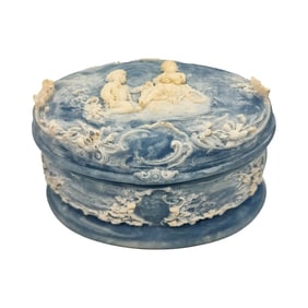 INCOLAY STUDIOS 'First Love' (1968) Stone Cameo Dresser Box