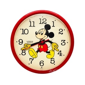 DISNEY 'Mickey Mouse by Lorus' (1992-1994) Vintage Wall Clock
