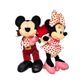 DISNEY 'Mickey & Minnie Valentines Day' (2006) Rare Magnetic-Kissing Plush Set