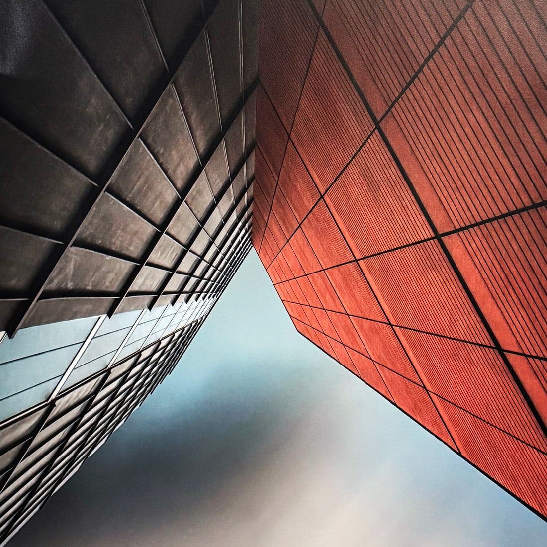 GILBERT CLAES 'The Visor' (2012) Dramatic Architectural Photo on Canvas - 3