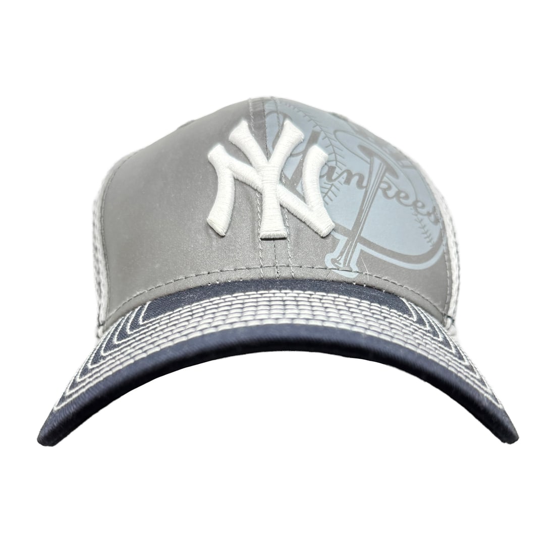 NEW YORK YANKEES 'NYY' NEW New Era Logo Embroidered Pro-Fit Hat: New York Yankees' by New EraOfficially licensed Pro-Fit fitted hat.Color(s): blue/white/silverSize: M/L39Thirty model with classic "NY" embroidered logo with offset silkscreen top hat logo on front
