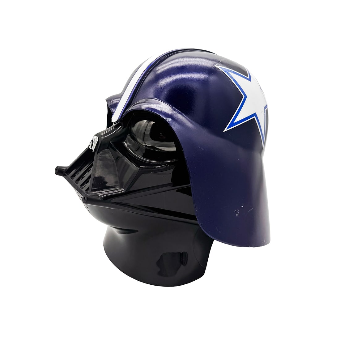 DALLAS COWBOYS x STAR WARS 'Darth Vader' (2005-2010) Hand-Painted 2-Piece Costume Helmet: ‘Darth Vader’ by Rubie’s Costume Co., circa 2005–2010 A one-of-a-kind crossover collectible created for the Star Wars and Dallas Cowboys fan who has everything—an officially licensed Darth V