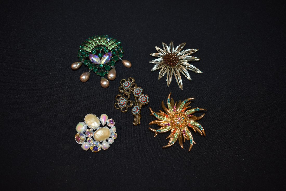 Lot of 5 Vintage Signed Rhinestone Brooches Regency HAR (1 of 4)