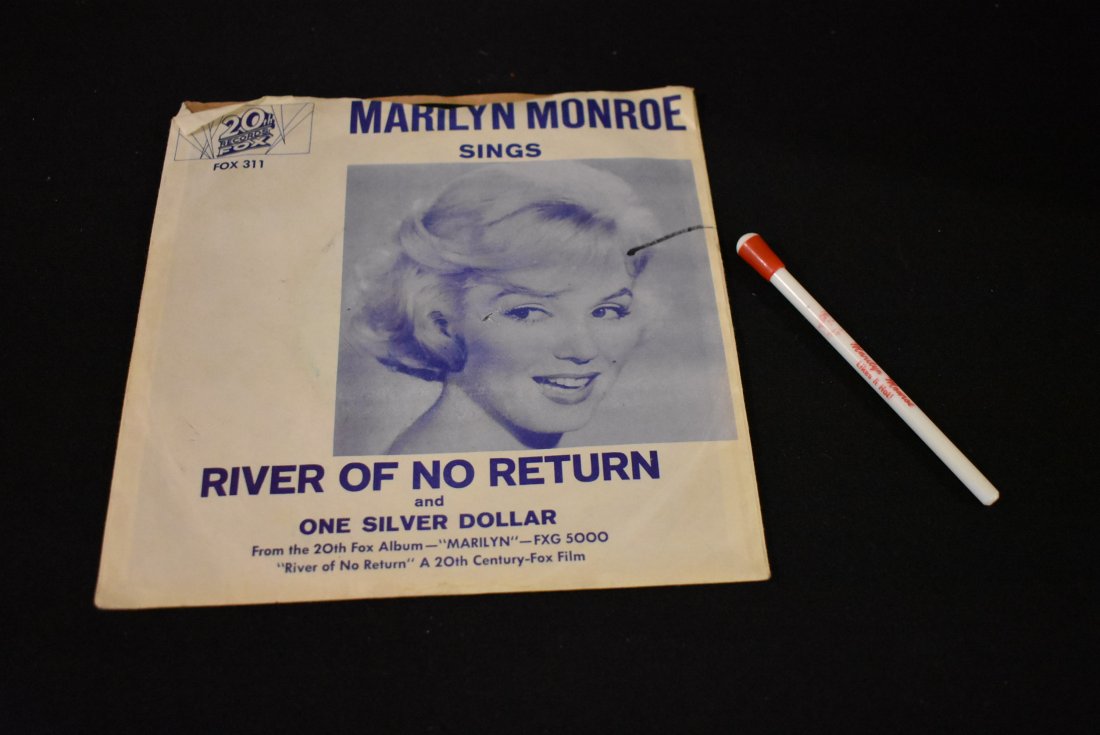 Lot of 2 Vintage Marilyn Monroe Promo Items (1 of 3)