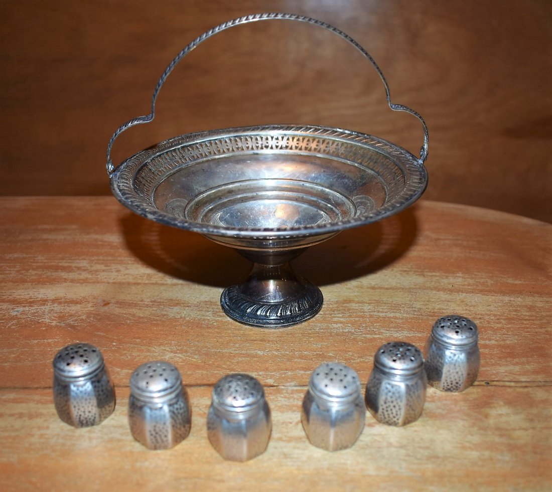 Lot of Sterling Silver Compote & Salt Shakers: A Group of Sterling Silver Including a weighted Compote with Handle and 6 Salt Shakers.