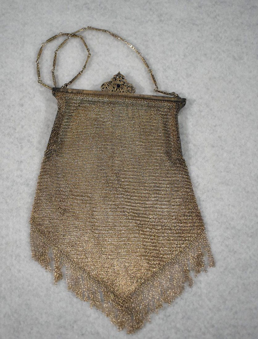 Whiting & Davis Sterling Silver Mesh Purse w/ Sapphire: Whiting & Davis Sterling Silver Mesh Purse w/ Sapphire cabochon Clasp circa 1900 - prior to 1912 Whiting and Davis Purses where Handmade by "sewing Circles" where groups of women worked Linking up abo