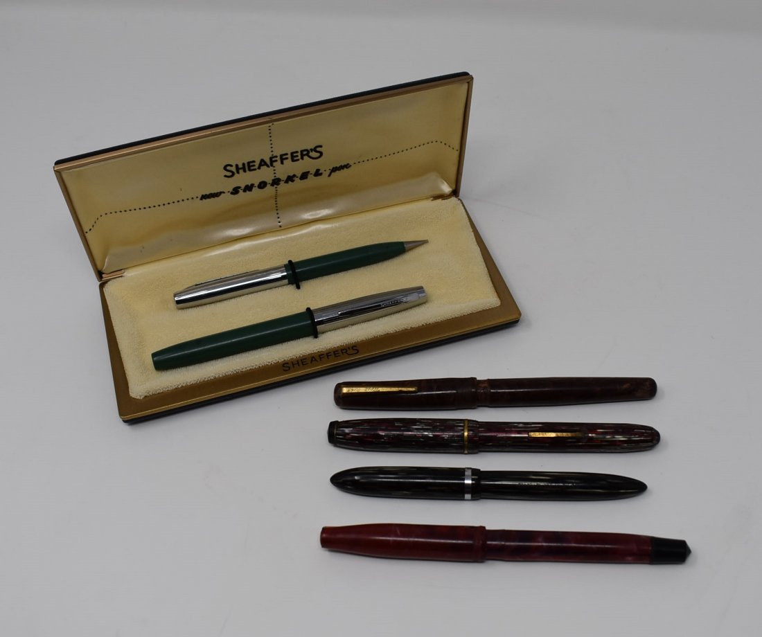 Group of Vintage Fountain Pens: Group of Vintage Fountain Pens, as shown.