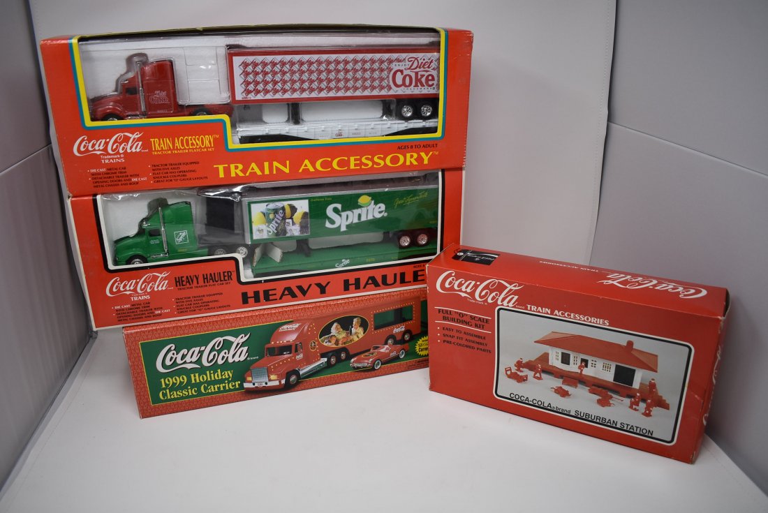 Lot of 4 K-Line Coca-Cola Train Accessories (1 of 1)