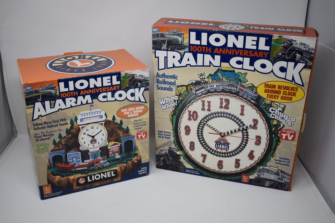 Lot of 2 Lionel Clocks New (1 of 1)