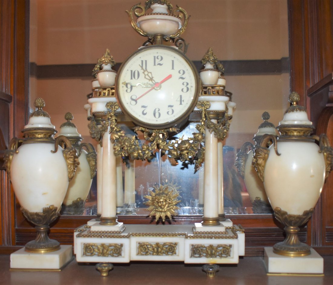 Alabaster Mantle Clock Set: Alabaster Mantle Clock 3 piece Set, Clock is Case Only